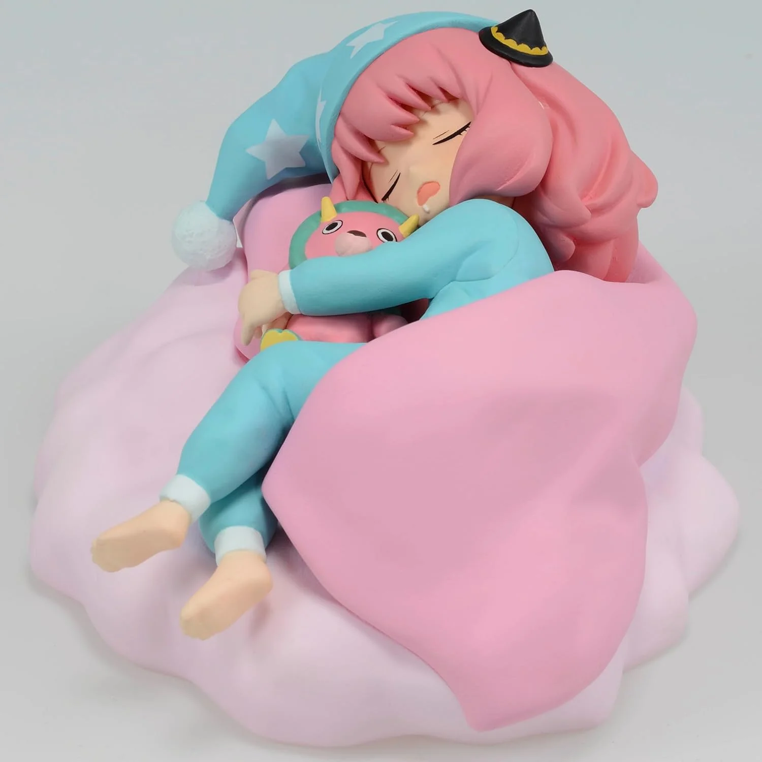 مجسمه آنیا فورجر از انیمه Spy x Family با لباس خواب، مجموعه Break Time از Banpresto