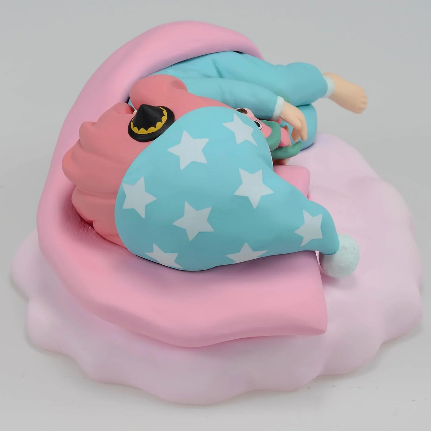 مجسمه آنیا فورجر از انیمه Spy x Family با لباس خواب، مجموعه Break Time از Banpresto