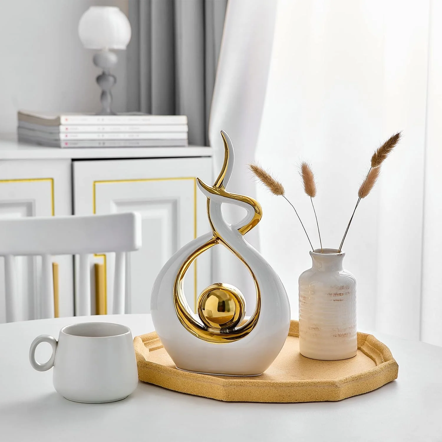 مجسمه سرامیکی هنری مدرن و انتزاعی FJS Home Decor، مناسب برای تزئین میز ناهارخوری، اتاق نشیمن و دفتر کار، ارتفاع 27.4 سانتی متر، طول 16.5 سانتی متر (سفید، کوچک) مجسمه سرامیکی هنری مدرن و انتزاعی FJS Home Decor، مناسب برای تزئین میز ناهارخوری، اتاق نشیمن و دفتر کار، ارتفاع 27.4 سانتی متر، طول 16.5 سانتی متر (سفید، کوچک)