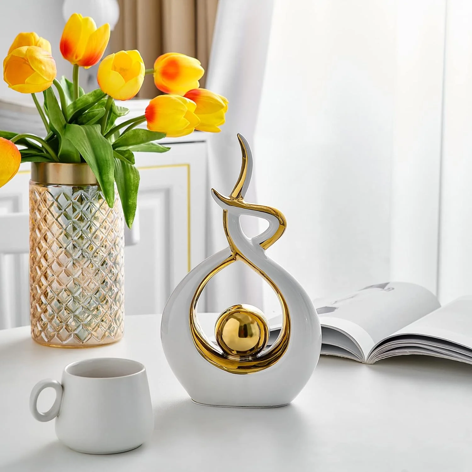 مجسمه سرامیکی هنری مدرن و انتزاعی FJS Home Decor، مناسب برای تزئین میز ناهارخوری، اتاق نشیمن و دفتر کار، ارتفاع 27.4 سانتی متر، طول 16.5 سانتی متر (سفید، کوچک) مجسمه سرامیکی هنری مدرن و انتزاعی FJS Home Decor، مناسب برای تزئین میز ناهارخوری، اتاق نشیمن و دفتر کار، ارتفاع 27.4 سانتی متر، طول 16.5 سانتی متر (سفید، کوچک)