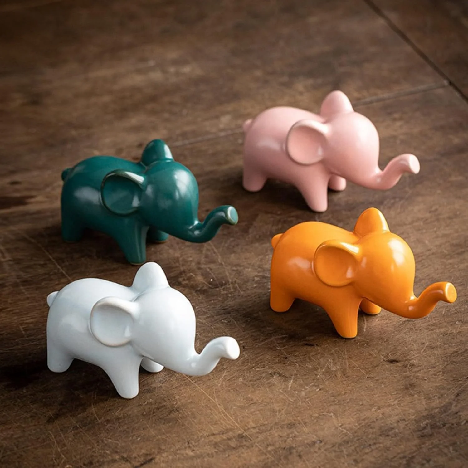 مجسمه فیل تزئینی - مجسمه کوچک فیل سرامیکی برای خانه یا محل کار، نماد ثروت و خوش شانسی، طراحی دقیق، هدیه ای برای دوستداران فیل (10x4.3x5 سانتی متر، نارنجی) مجسمه فیل تزئینی - مجسمه کوچک فیل سرامیکی برای خانه یا محل کار، نماد ثروت و خوش شانسی، طراحی دقیق، هدیه ای برای دوستداران فیل (10x4.3x5 سانتی متر، نارنجی)