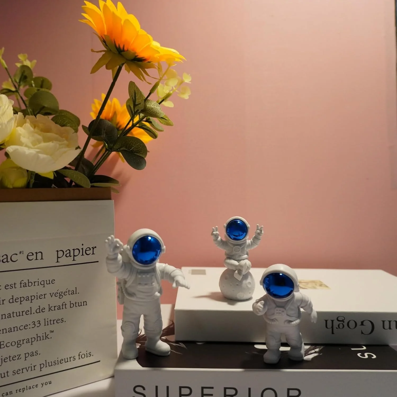 مجسمه های فضانورد تزویق، 4 عددی، آبی و سفید، دکوری با تم فضایی، دکور اتاق بامزه برای تزئینات اتاق با تم فضا و تزیین کیک مجسمه های فضانورد تزویق، 4 عددی، آبی و سفید، دکوری با تم فضایی، دکور اتاق بامزه برای تزئینات اتاق با تم فضا و تزیین کیک