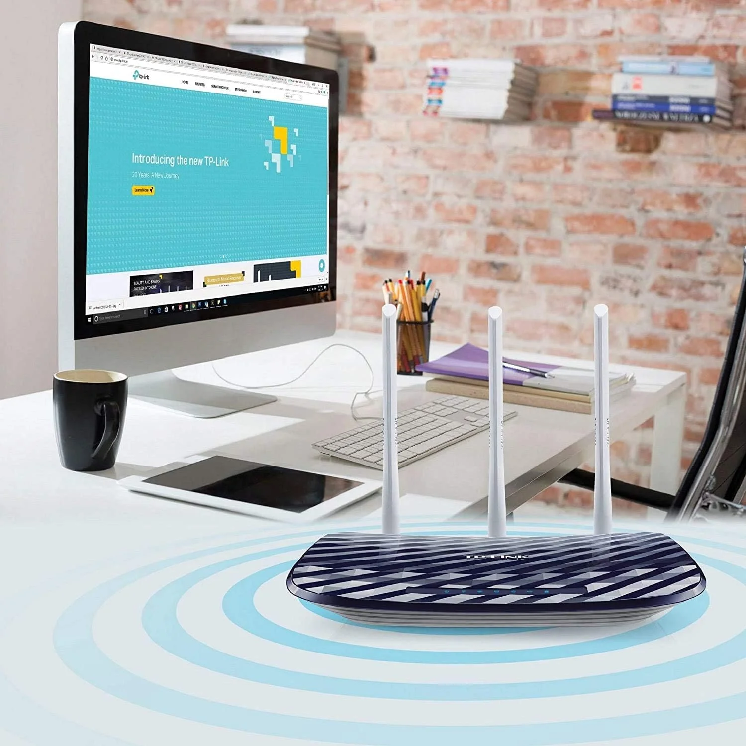 روتر کابلی بی سیم دو بانده TP-Link AC750، دارای 4 پورت LAN 10/100 + پورت WAN 10/100، پشتیبانی از شبکه مهمان و کنترل والدین، سرعت Wi-Fi 750 مگابیت بر ثانیه، 3 آنتن (Archer C20) روتر کابلی بی سیم دو بانده TP-Link AC750، دارای 4 پورت LAN 10/100 + پورت WAN 10/100، پشتیبانی از شبکه مهمان و کنترل والدین، سرعت Wi-Fi 750 مگابیت بر ثانیه، 3 آنتن (Archer C20)