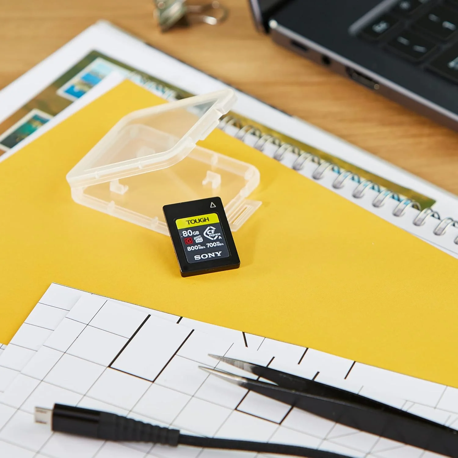 کارت حافظه فلش 160 گیگابایتی سونی TOUGH CFexpress Type A - سری G سرعت بالا VPG400 با عملکرد ویدیویی (خواندن 800 مگابایت بر ثانیه و نوشتن 700 مگابایت بر ثانیه) – CEA-G160T