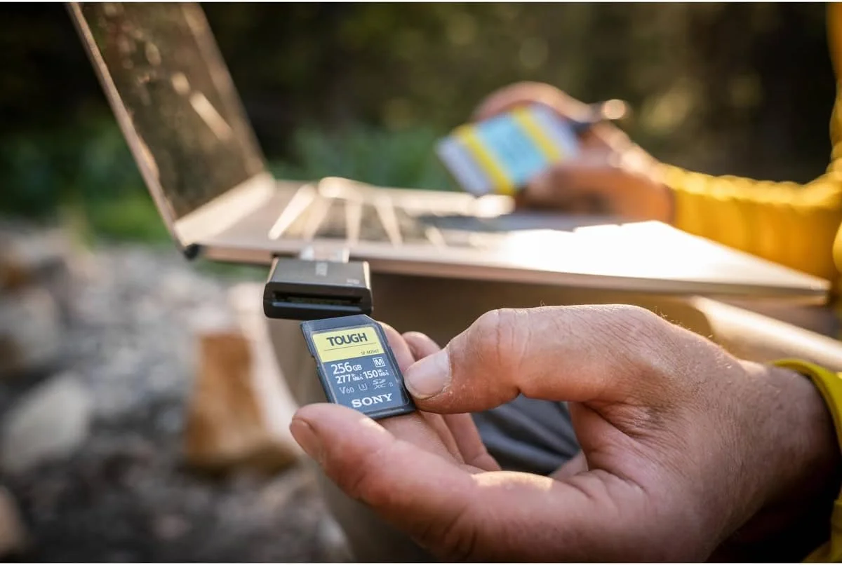 کارت حافظه SDXC UHS-II سری TOUGH-M سونی، ظرفیت 128 گیگابایت، V60، CL10، U3، حداکثر سرعت خواندن 277 مگابایت بر ثانیه، سرعت نوشتن 150 مگابایت بر ثانیه (SF-M128T/T1)