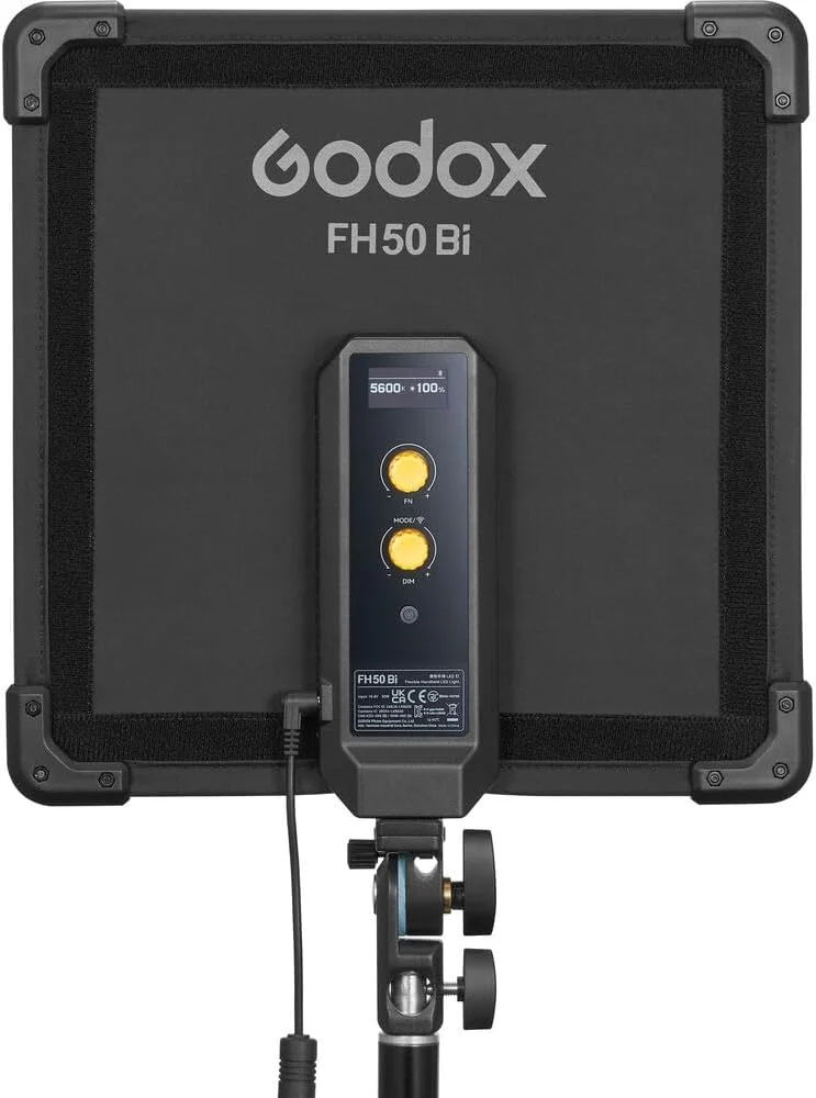 پنل نور ال ای دی دستی و انعطاف پذیر فوق العاده نازک Godox FH50Bi، 2800~6500K CRI97+، کنترل از طریق اپلیکیشن، به همراه براکت فلزی نگهدارنده فلاش AD-E2 و کیف حمل برای عکاسی و فیلمبرداری استودیویی در یوتیوب پنل نور ال ای دی دستی و انعطاف پذیر فوق العاده نازک Godox FH50Bi، 2800~6500K CRI97+، کنترل از طریق اپلیکیشن، به همراه براکت فلزی نگهدارنده فلاش AD-E2 و کیف حمل برای عکاسی و فیلمبرداری استودیویی در یوتیوب