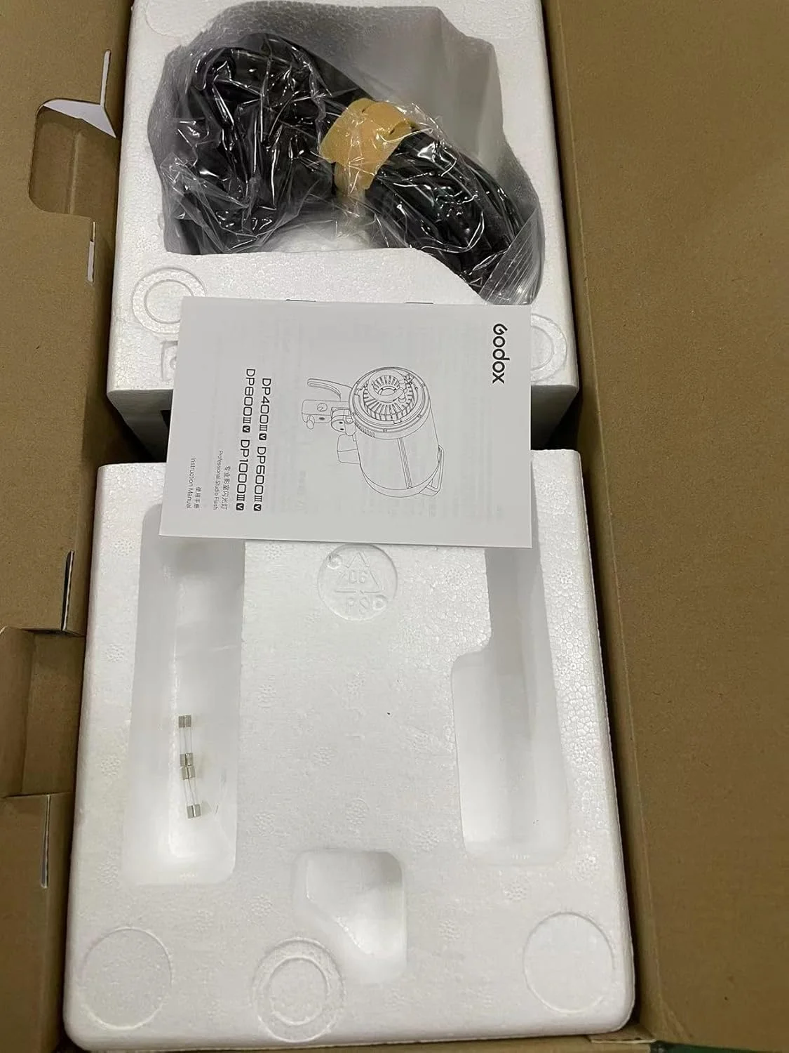 فلاش استودیویی Godox DP1000III-V با توان ارتقا یافته 1000Ws GN140 5600±200K بی سیم 2.4G یکپارچه مانت بوئنز برای عکاسی عروسی، پرتره، مد و تبلیغات فلاش استودیویی Godox DP1000III-V با توان ارتقا یافته 1000Ws GN140 5600±200K بی سیم 2.4G یکپارچه مانت بوئنز برای عکاسی عروسی، پرتره، مد و تبلیغات