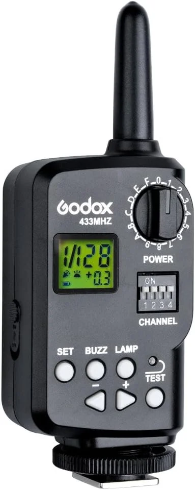 فرستنده و گیرنده فلاش بی سیم GODOX FT-16 TTL با 16 کانال 433 مگاهرتز برای فلاش های استودیویی سری AD180 AD360 Speedlite SK/GT/GS/DE/DP فرستنده و گیرنده فلاش بی سیم GODOX FT-16 TTL با 16 کانال 433 مگاهرتز برای فلاش های استودیویی سری AD180 AD360 Speedlite SK/GT/GS/DE/DP