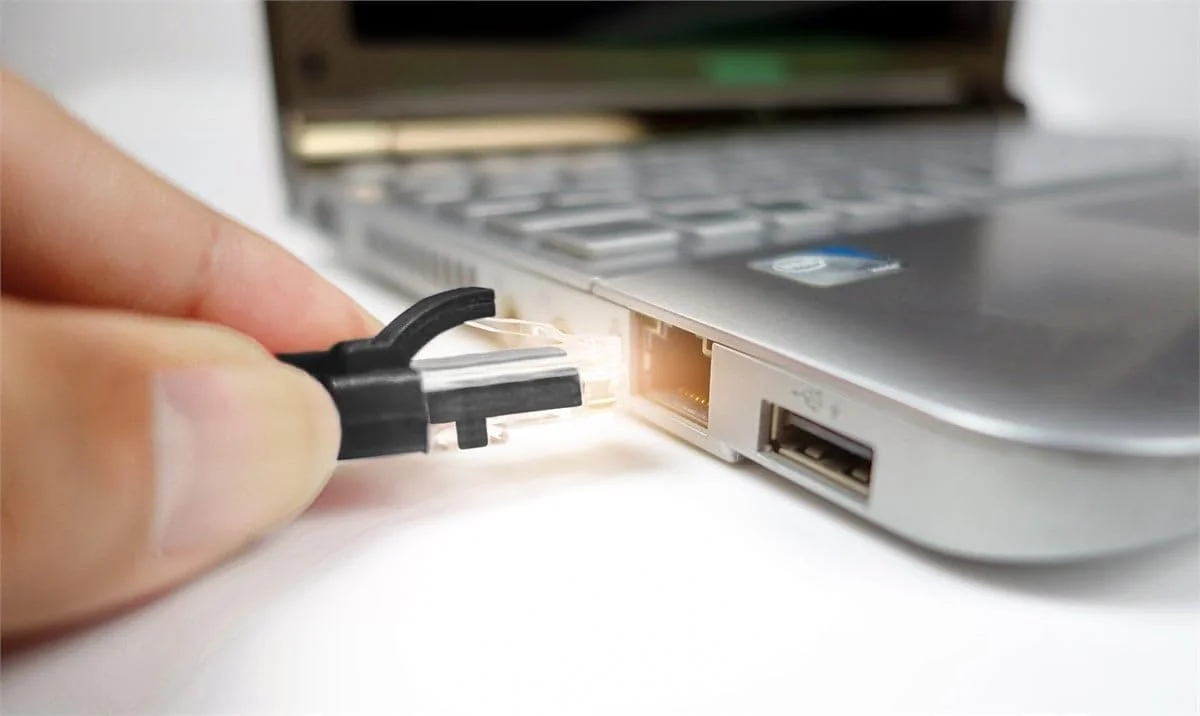 کابل شبکه Cat6 مونوپرایس مدل Flexboot - کابل اینترنت - RJ45، رشته ای، 550 مگاهرتز، UTP، سیم مسی خالص، 24AWG، طول 6 متر، مشکی کابل شبکه Cat6 مونوپرایس مدل Flexboot - کابل اینترنت - RJ45، رشته ای، 550 مگاهرتز، UTP، سیم مسی خالص، 24AWG، طول 6 متر، مشکی