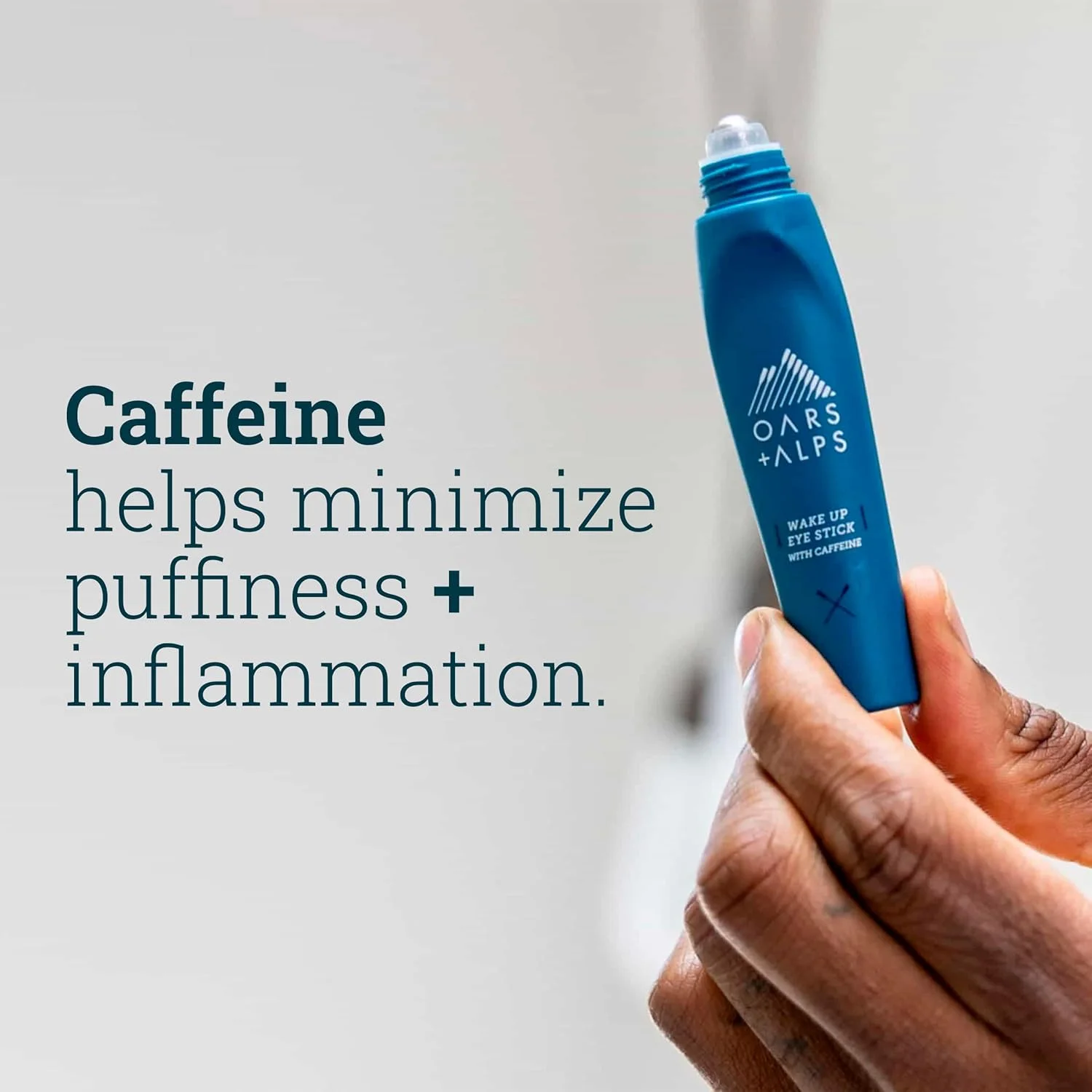 غلتک دور چشم و رفع پف Oars + Alps، مراقبت از پوست تست شده توسط متخصص پوست، غنی شده با کافئین و آلوئه ورا، مناسب برای مسافرت هوایی، 15 میلی لیتر غلتک دور چشم و رفع پف Oars + Alps، مراقبت از پوست تست شده توسط متخصص پوست، غنی شده با کافئین و آلوئه ورا، مناسب برای مسافرت هوایی، 15 میلی لیتر