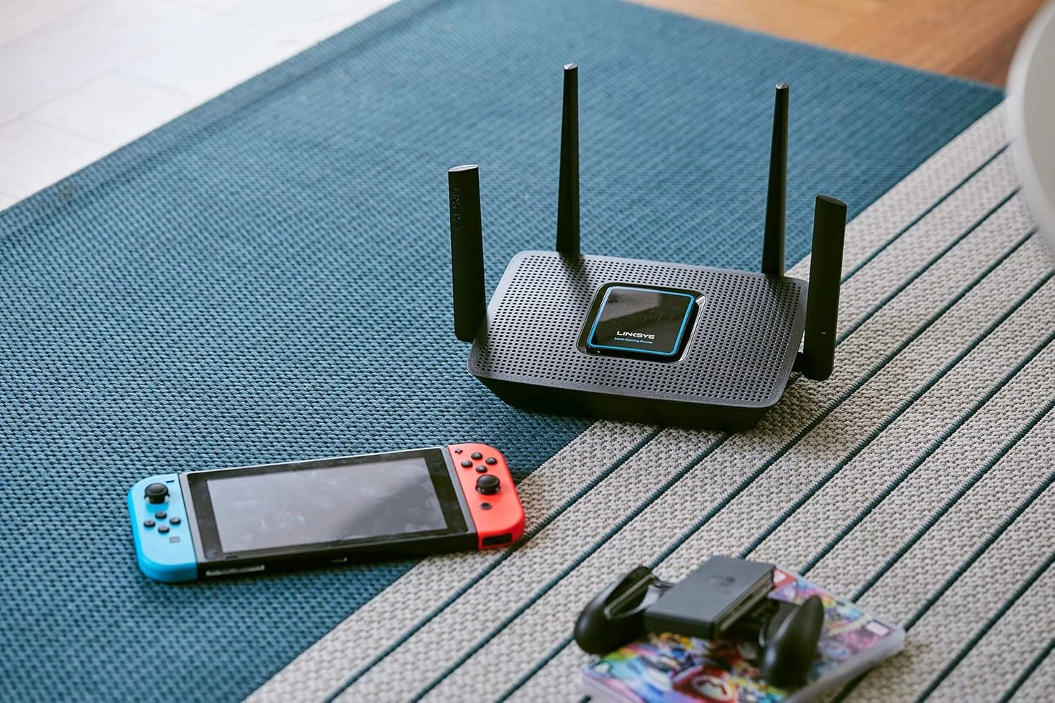 روتر وای فای 5 مش لینکسیس، سه بانده، پوشش 280 متر مربع، پشتیبانی از بیش از 25 دستگاه، پشتیبانی از وای فای مهمان، کنترل والدین، 3.0 گیگابیت بر ثانیه (AC3000) - MR9000