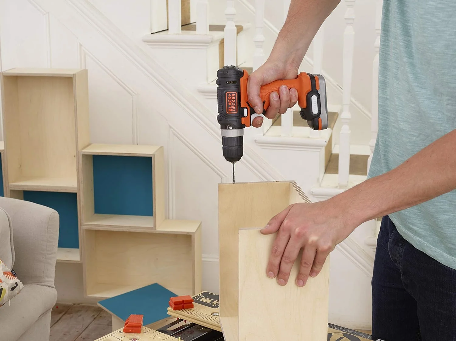 دریل پیچ گوشتی 12 ولت Black+Decker با 1 باتری 1.5 آمپر USB، 1 باتری دریل پیچ گوشتی 12 ولت Black+Decker با 1 باتری 1.5 آمپر USB، 1 باتری