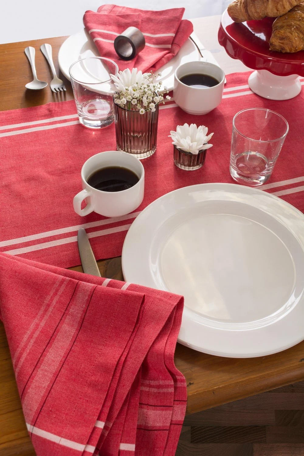 رانر رومیزی طرح راه راه فرانسوی DII، مناسب میز ناهارخوری، سبک روستایی، 35x274 سانتی متر، شامبری قرمز رانر رومیزی طرح راه راه فرانسوی DII، مناسب میز ناهارخوری، سبک روستایی، 35x274 سانتی متر، شامبری قرمز