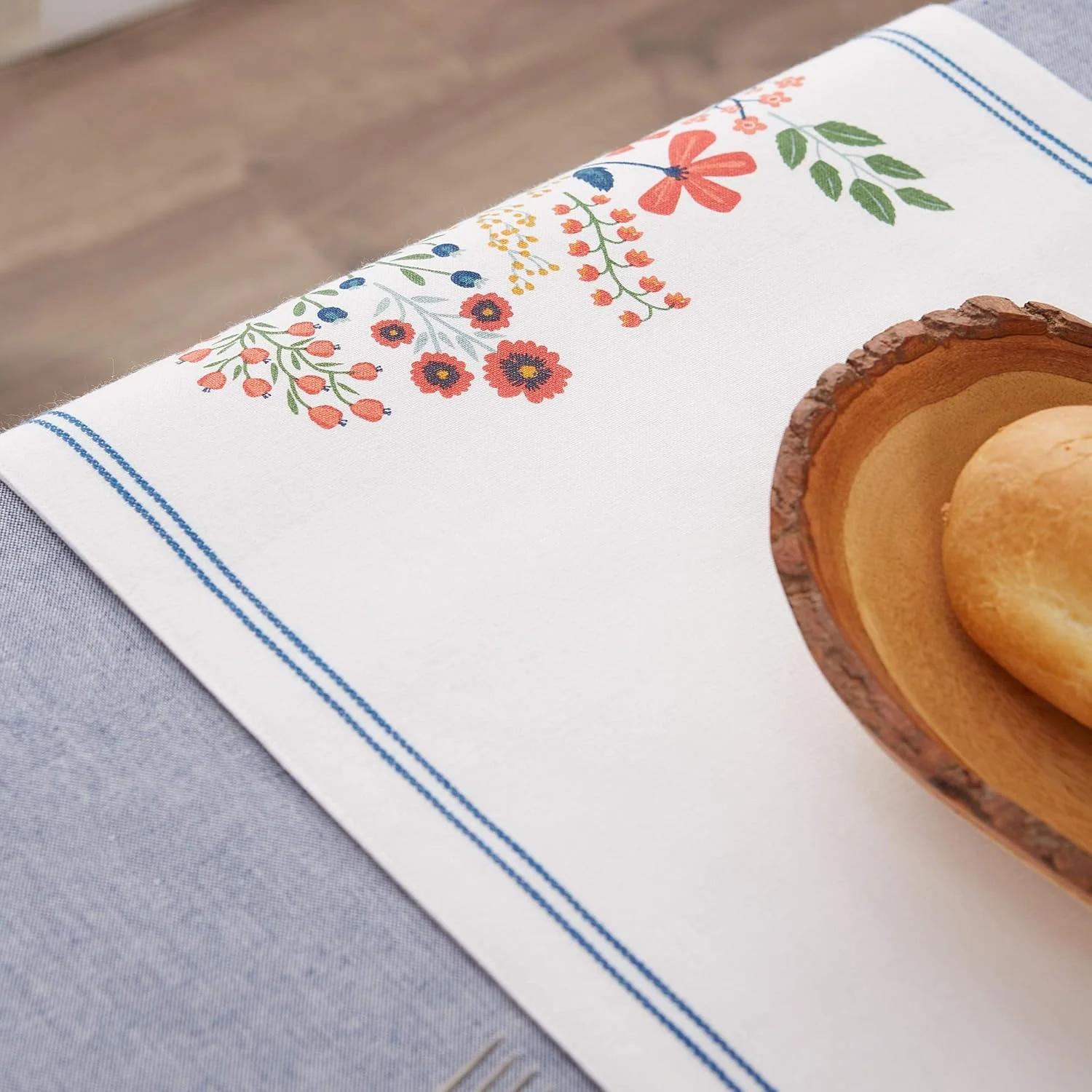 رانر رومیزی طرح باغ گل دی آی آی، 35x183 سانتی متر رانر رومیزی طرح باغ گل دی آی آی، 35x183 سانتی متر