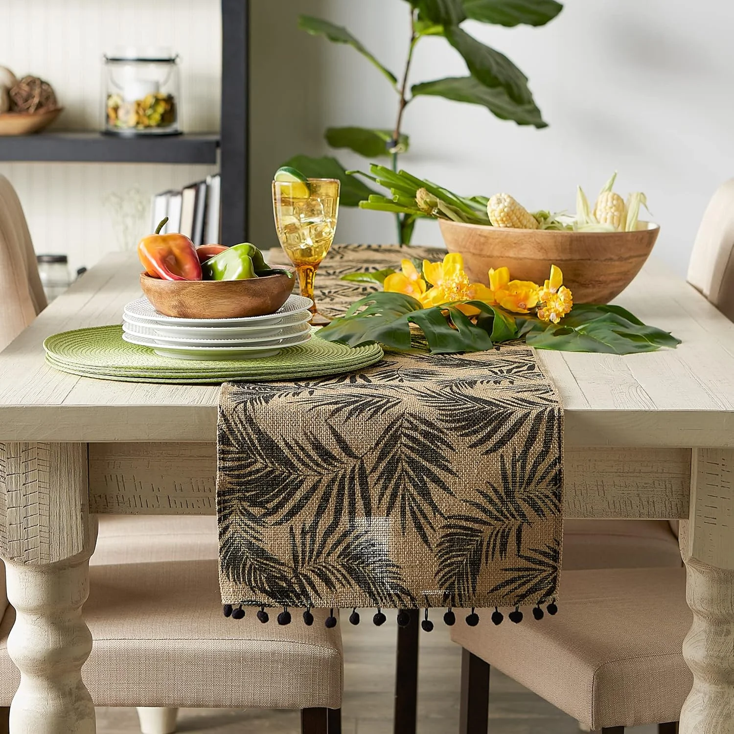 رانر رومیزی بافت DII، کنف طبیعی، 35x183 سانتی متر، طرح سرخس مشکی رانر رومیزی بافت DII، کنف طبیعی، 35x183 سانتی متر، طرح سرخس مشکی