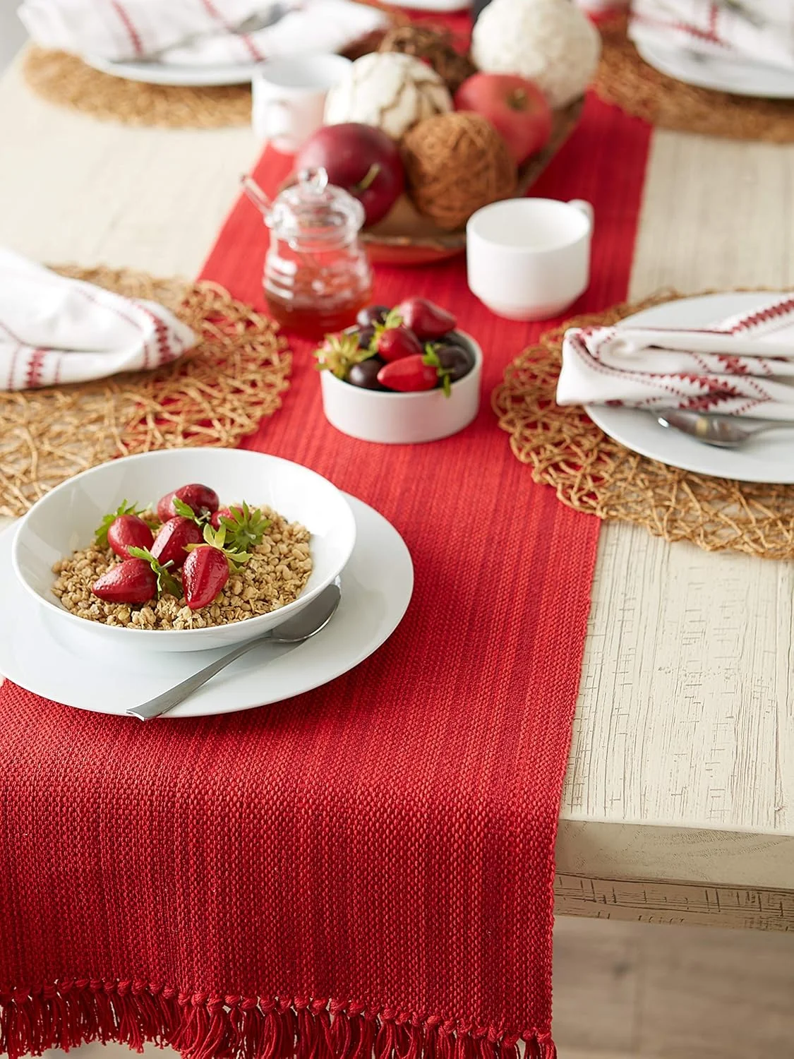 رانر رومیزی طرح متنوع DII، سایز 33x183 سانتی متر، رنگ قرمز تانگو