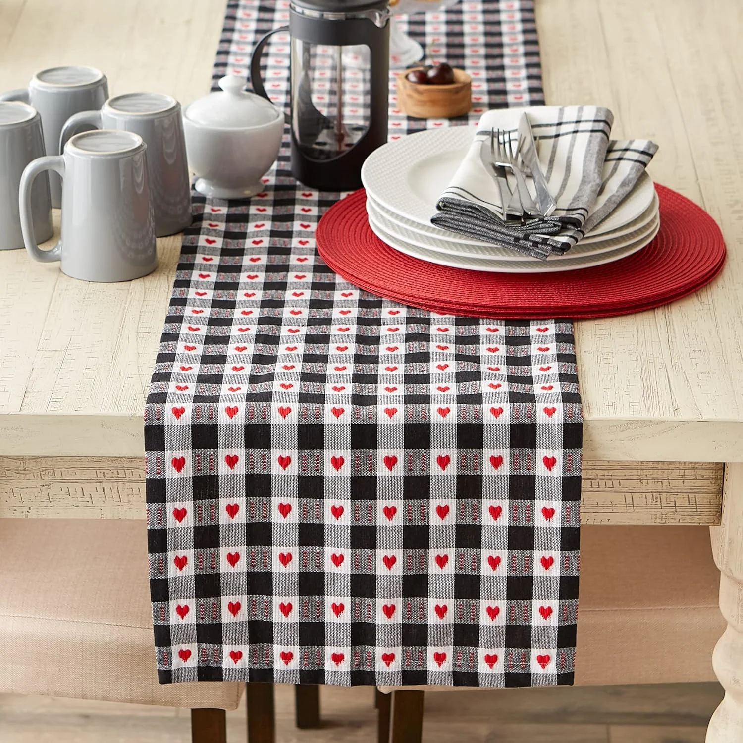 رانر رومیزی روز ولنتاین DII، طرح چهارخانه قلبی، 35x183 سانتی متر رانر رومیزی روز ولنتاین DII، طرح چهارخانه قلبی، 35x183 سانتی متر