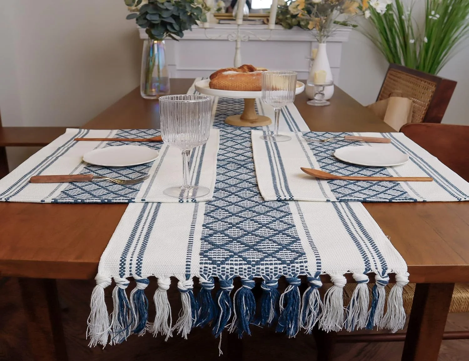 رانر رومیزی KASTWAVE، رانر میز کنفی مراکشی بوهو، منگوله دار مناسب عروسی، جشن تولد، مهمانی ها، نامزدی، جشن عروس، دکور میز ناهارخوری روستایی-آبی، 35x182 سانتی متر رانر رومیزی KASTWAVE، رانر میز کنفی مراکشی بوهو، منگوله دار مناسب عروسی، جشن تولد، مهمانی ها، نامزدی، جشن عروس، دکور میز ناهارخوری روستایی-آبی، 35x182 سانتی متر