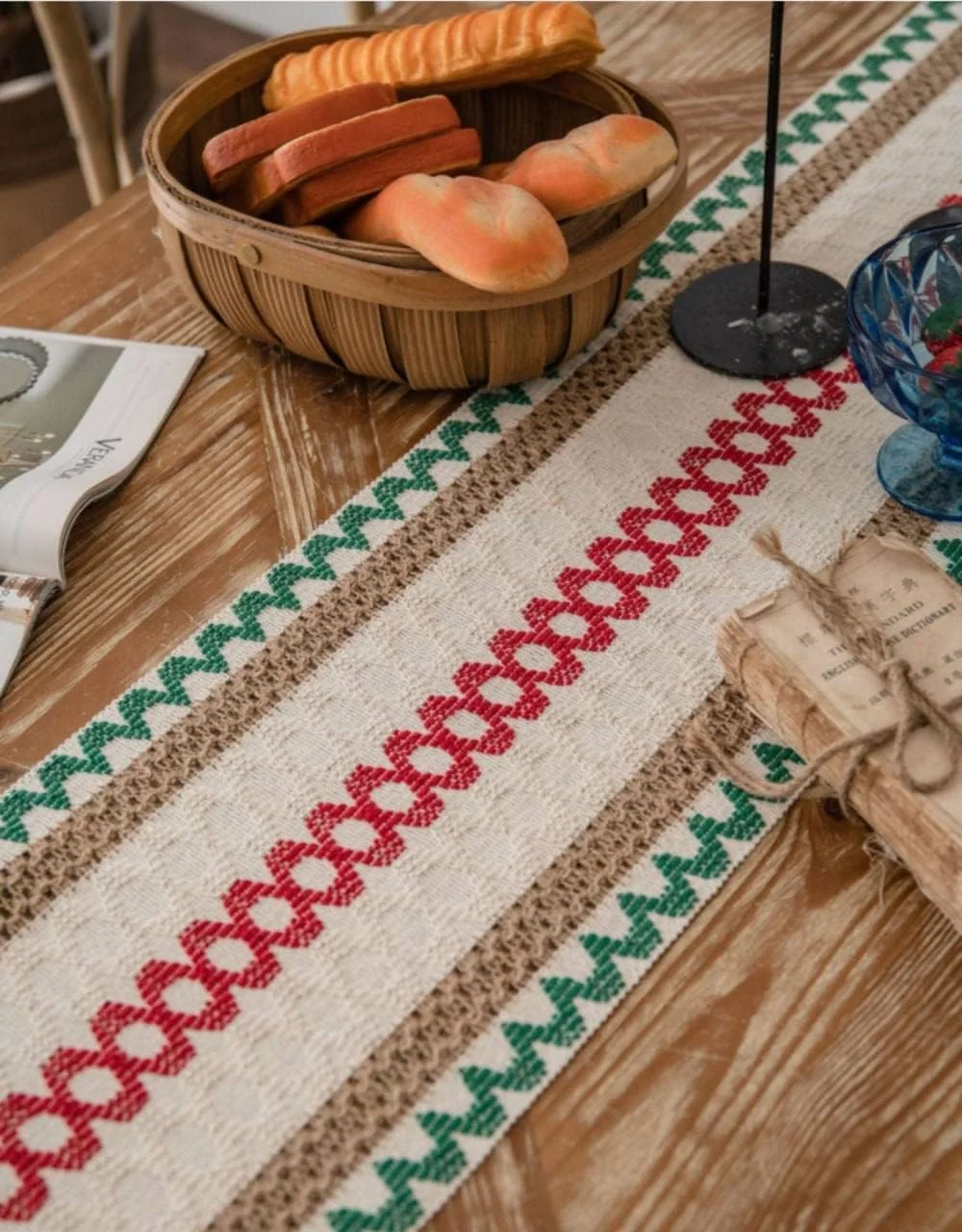 رانر رومیزی طرح بوهمیایی خلاقانه KASTWAVE، رومیزی مستطیلی راه راه رنگارنگ با منگوله بافته شده مناسب میز قهوه، دکوراسیون منزل، مهمانی، رستوران، آشپزخانه، تعطیلات، عروسی (30*180 سانتی متر)