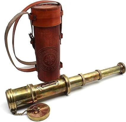 تلسکوپ کلکسیونی عتیقه آزمایشگاه عتیقه به طول 16 اینچ در جعبه چرمی قهوه ای - دوربین جاسوسی قدیمی با روکش برنجی زیبا، مناسب دکوراسیون منزل و محل کار تلسکوپ کلکسیونی عتیقه آزمایشگاه عتیقه به طول 16 اینچ در جعبه چرمی قهوه ای - دوربین جاسوسی قدیمی با روکش برنجی زیبا، مناسب دکوراسیون منزل و محل کار