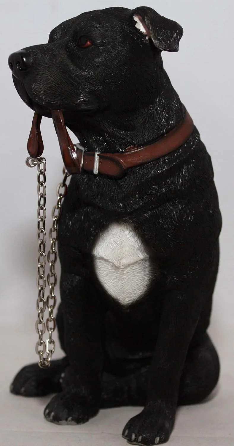 مجسمه سگ نژاد استافوردشایر بول تریر مشکی - مجموعه واکیز از لئوناردو مجسمه سگ نژاد استافوردشایر بول تریر مشکی - مجموعه واکیز از لئوناردو