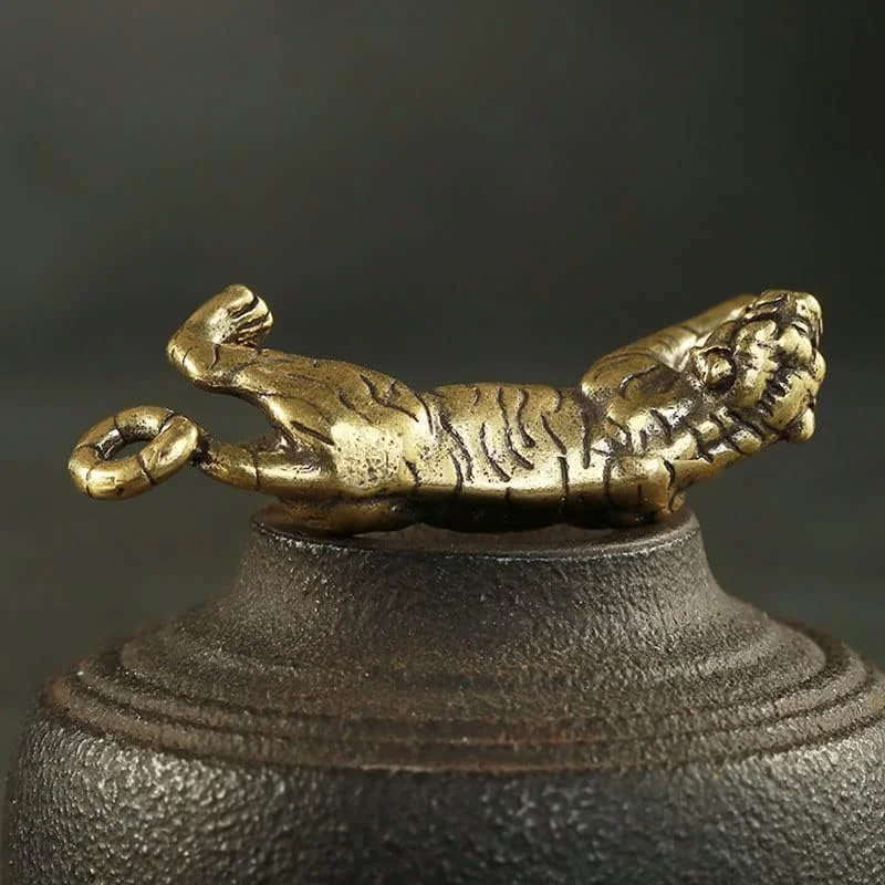 مجسمه های تزئینی ببر طلایی عتیقه مسی، لوازم دکوری منزل، زیورآلات حیوانات برنجی قدیمی، تزئینات میز، مجسمه های کلکسیونی، وسایل تزئینی منزل مجسمه های تزئینی ببر طلایی عتیقه مسی، لوازم دکوری منزل، زیورآلات حیوانات برنجی قدیمی، تزئینات میز، مجسمه های کلکسیونی، وسایل تزئینی منزل