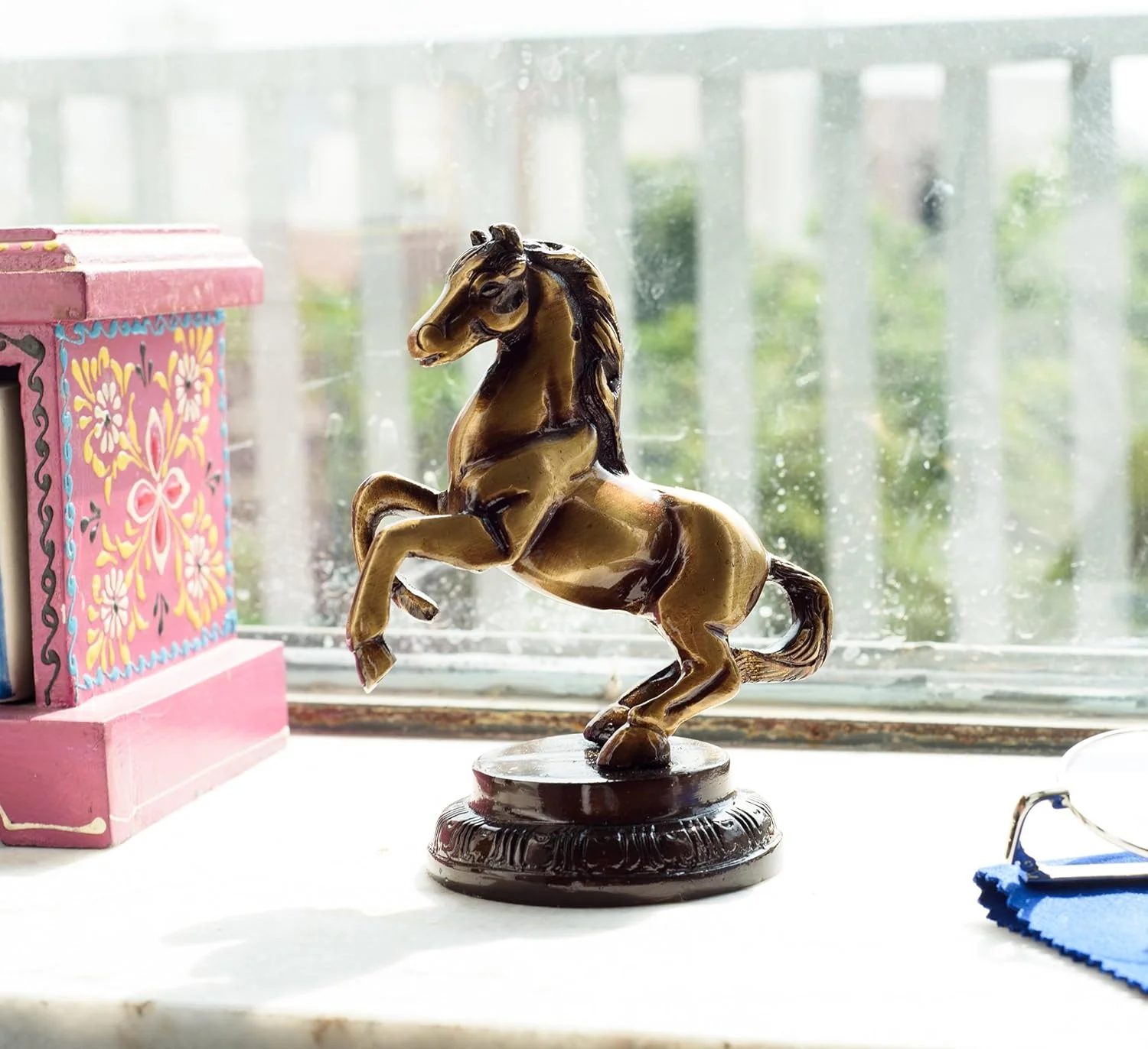 ظروف رومیزی اسب برنجی، اثر هنری عتیقه از کلکسیون هندی ظروف رومیزی اسب برنجی، اثر هنری عتیقه از کلکسیون هندی