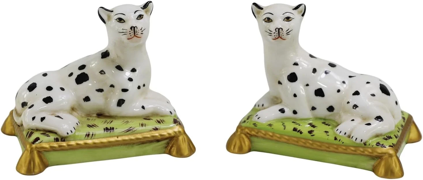 جفت مجسمه پلنگ برفی سفید عتیقه با نقاشی دستی، ارتفاع 11 سانتی متر، تزئینات طلایی، کلکسیونی سرامیکی، دکوراسیون منزل جفت مجسمه پلنگ برفی سفید عتیقه با نقاشی دستی، ارتفاع 11 سانتی متر، تزئینات طلایی، کلکسیونی سرامیکی، دکوراسیون منزل