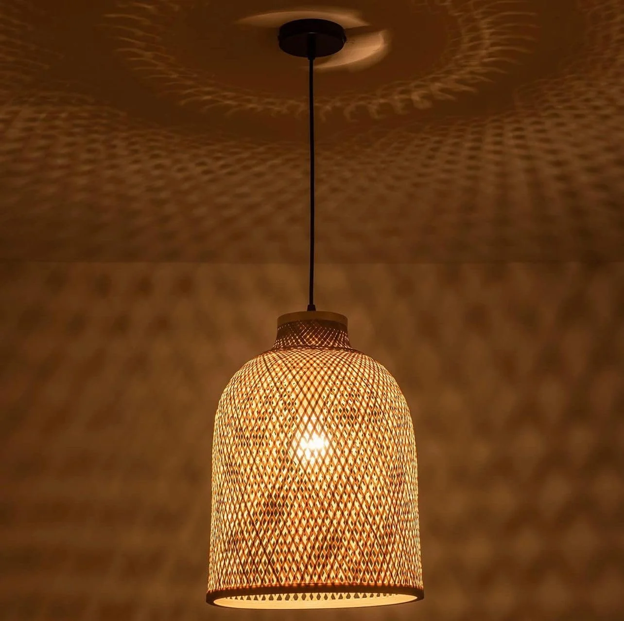 چراغ آویز بافت بامبو هندسی، سایه گنبدی 30 سانتی متری، ارتفاع قابل تنظیم 200 سانتی متر، چراغ سقفی حصیری طبیعی برای جزیره آشپزخانه