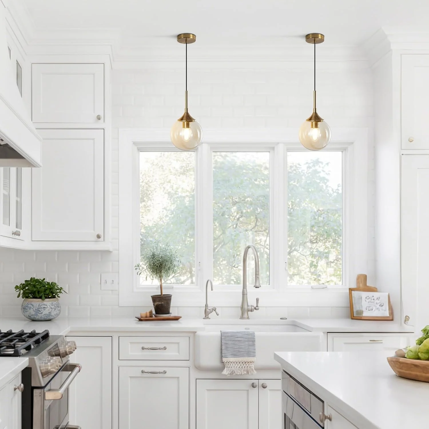 چراغ آویز مدرن KCO Lighting، لوستر آویز شیشه ای کهربایی، چراغ های آویز طلایی کروی، چراغ آویز برنجی برس خورده مناسب برای آشپزخانه، چراغ آویز بزرگ آشپزخانه بالای جزیره