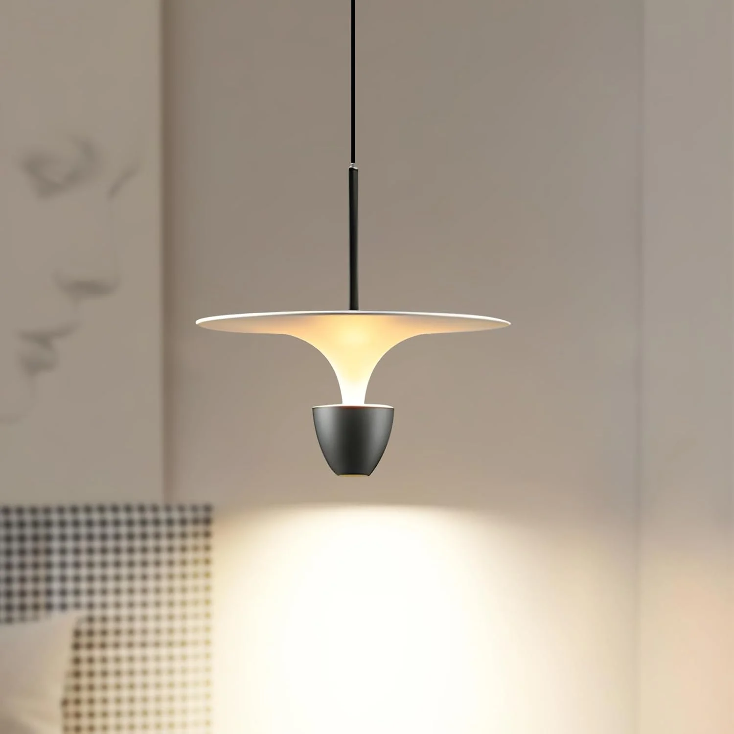 چراغ آویز ال ای دی مدرن YATAI، چراغ آویز شیشه ای مشکی 10 وات، چراغ آویز ال ای دی با ارتفاع قابل تنظیم، 4500K نور سفید گرم برای میز ناهار خوری، جزیره آشپزخانه و اتاق خواب چراغ آویز ال ای دی مدرن YATAI، چراغ آویز شیشه ای مشکی 10 وات، چراغ آویز ال ای دی با ارتفاع قابل تنظیم، 4500K نور سفید گرم برای میز ناهار خوری، جزیره آشپزخانه و اتاق خواب