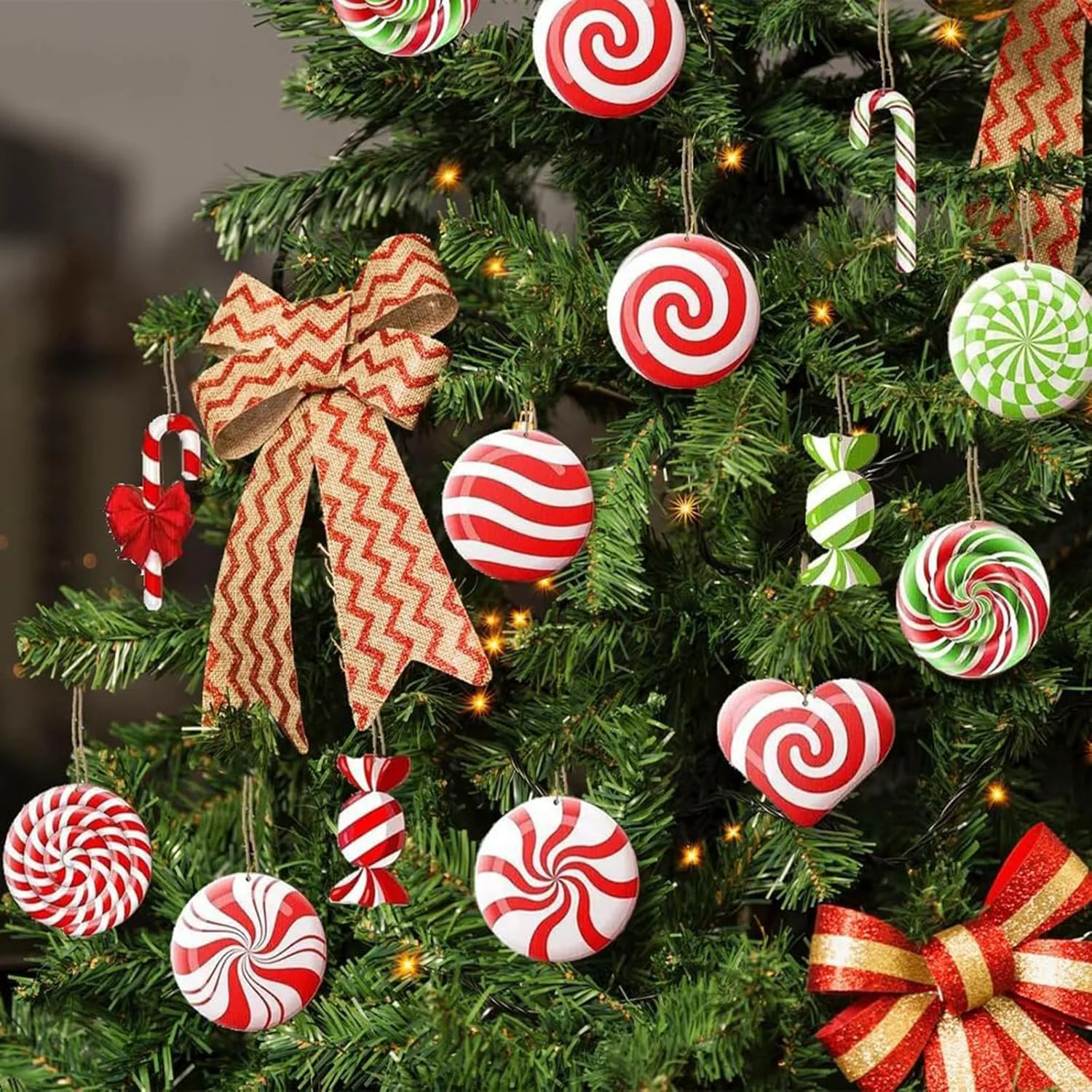آویزهای تزئینی چوبی قرمز درخت کریسمس Yhjxly، بسته 24 عددی، زیورآلات چوبی کریسمس، آویز دانه برف برای تزئینات کریسمس، تگ هدیه