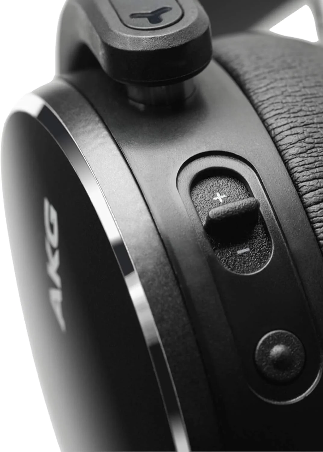 هدفون بی سیم بلوتوث تاشو AKG Y500 - مشکی (نسخه ایالات متحده) هدفون بی سیم بلوتوث تاشو AKG Y500 - مشکی (نسخه ایالات متحده)