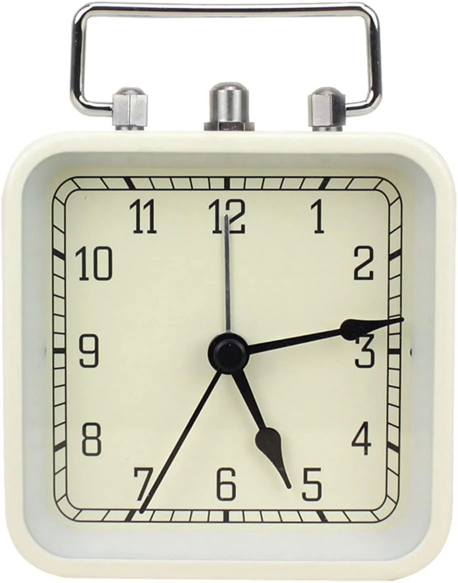 ساعت زنگ دار فلزی مربعی آزون، بدون صدا، دارای عملکرد تعویق (Snooze) و با باتری کار می کند، دارای چراغ شب و ساعت رومیزی برای اتاق خواب/مسافرت/کودکان، تنظیم آسان (سفید کرمی) ساعت زنگ دار فلزی مربعی آزون، بدون صدا، دارای عملکرد تعویق (Snooze) و با باتری کار می کند، دارای چراغ شب و ساعت رومیزی برای اتاق خواب/مسافرت/کودکان، تنظیم آسان (سفید کرمی)