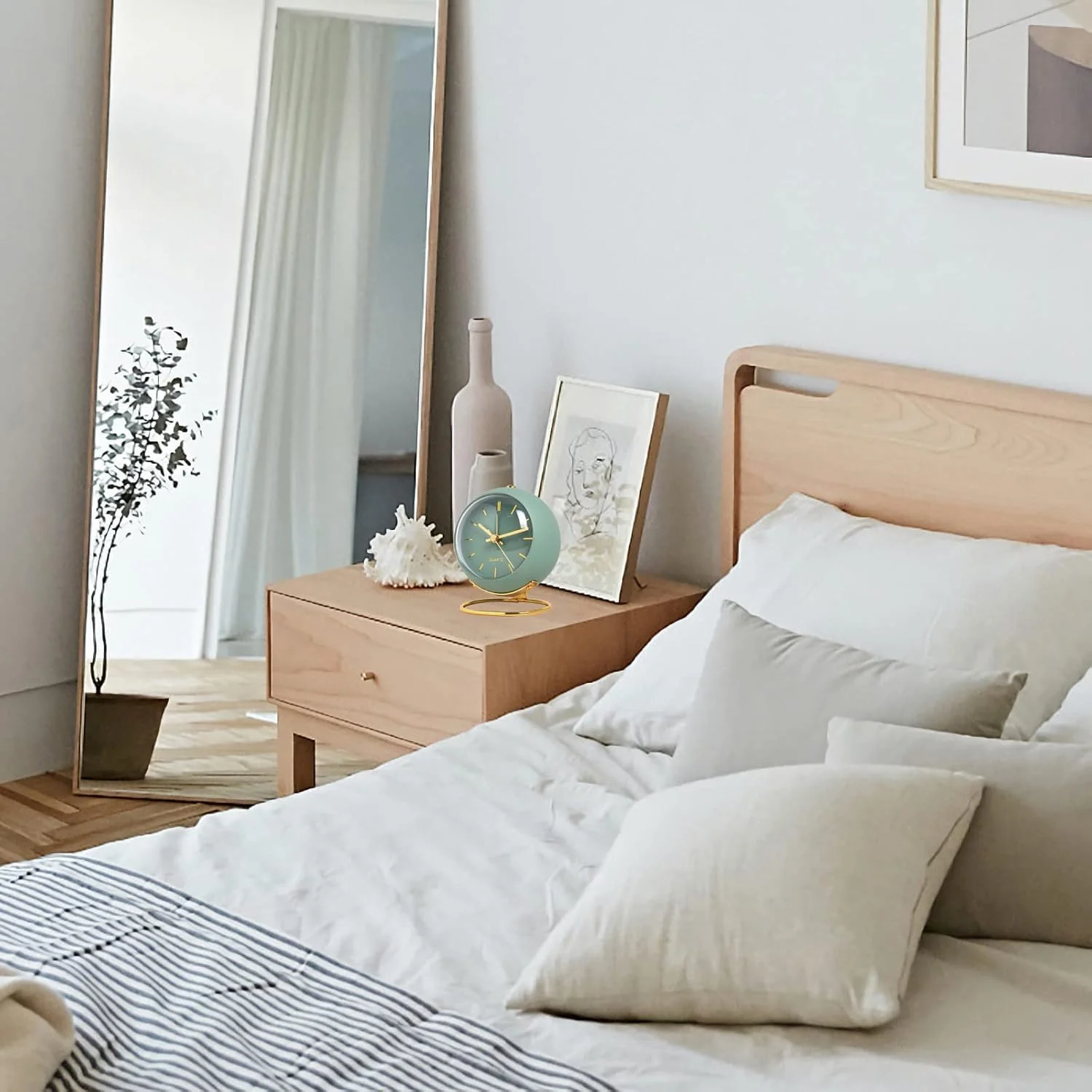 ساعت زنگ دار بی صدای وینتیج آزونی با چراغ شب - ساعت رومیزی رترو با باتری برای اتاق خواب، دفتر و مسافرت، زنگ بلند، بدون تیک تاک، دکوراسیون زیبای سبز برای کودکان/بزرگسالان (سبز تیره)