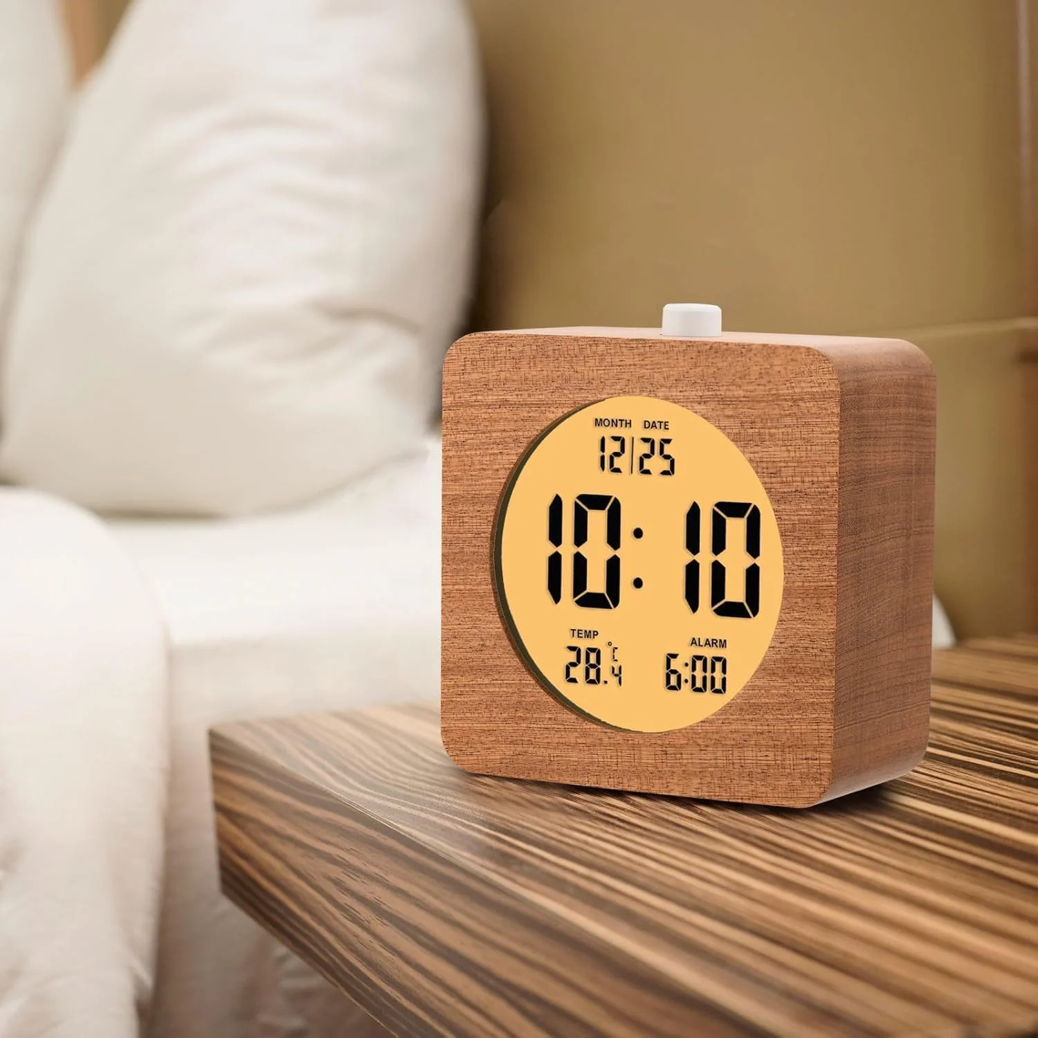 ساعت زنگ دار دیجیتال چوبی، ساعت رومیزی برقی با اعداد بزرگ، ساعت زنگ دار 4 اینچی با باتری با عملکرد چرت زدن و چراغ شب، ساعت رومیزی LCD الکترونیکی نمایش زمان، تاریخ، دما، 12/24 ساعته