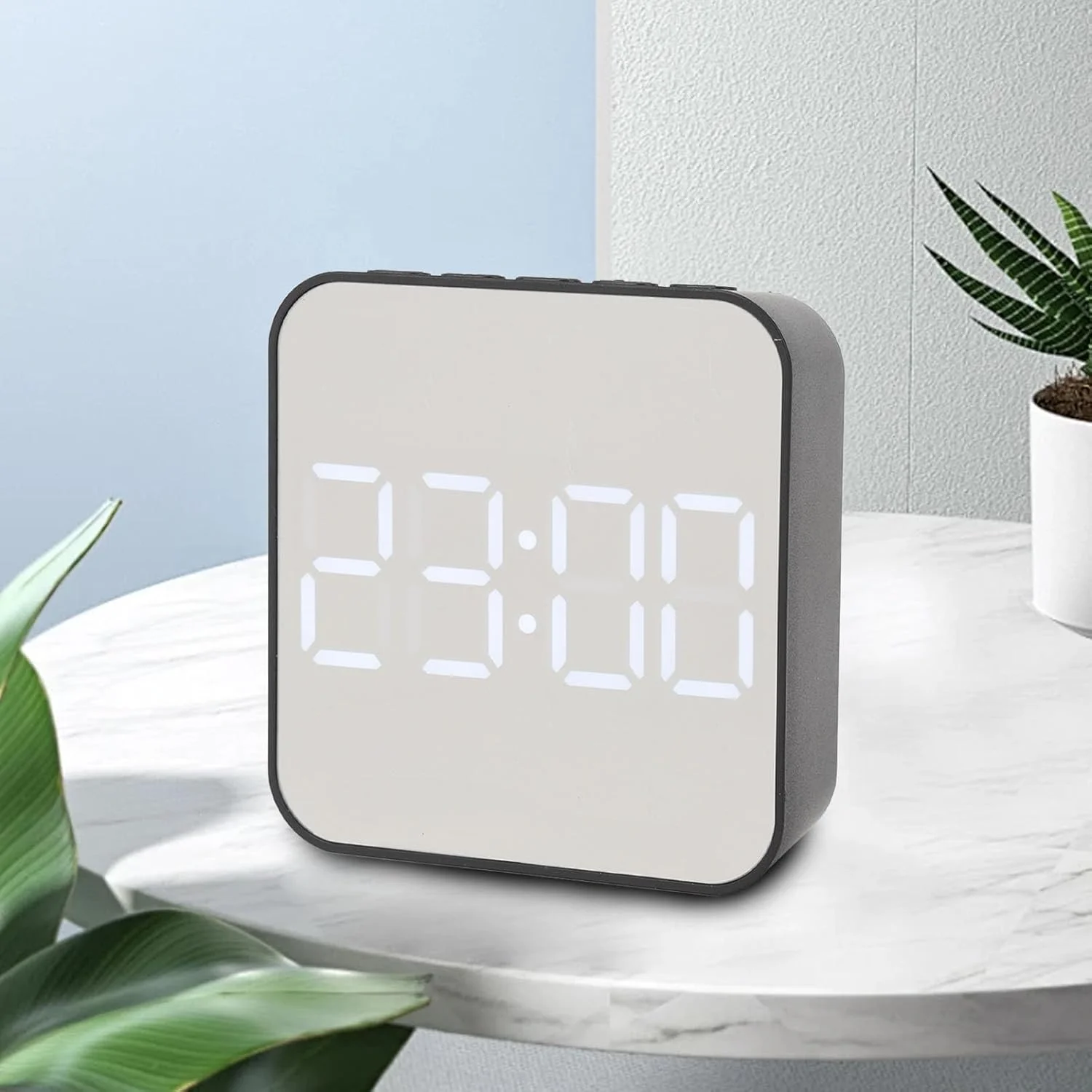 ساعت زنگ دار دیجیتال LED مدل Jectse، دارای 2 تنظیم زنگ هشدار، چند منظوره، ساعت زنگ دار الکترونیکی کوچک با نمایشگر دما و تاریخ، مناسب اتاق خواب (مشکی) ساعت زنگ دار دیجیتال LED مدل Jectse، دارای 2 تنظیم زنگ هشدار، چند منظوره، ساعت زنگ دار الکترونیکی کوچک با نمایشگر دما و تاریخ، مناسب اتاق خواب (مشکی)