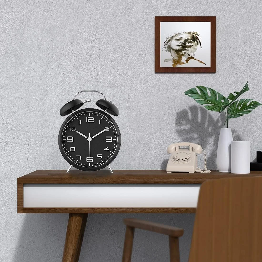 ساعت زنگ دار بلند HuanShiJingXuan برای کسانی که خواب سنگین دارند، ساعت زنگ دار دوقلو 4 اینچی بدون صدا - قاب فلزی با صفحه سه بعدی و عملکرد نور پس زمینه - ساعت رومیزی برای خانه و محل کار - مشکی کلاسیک