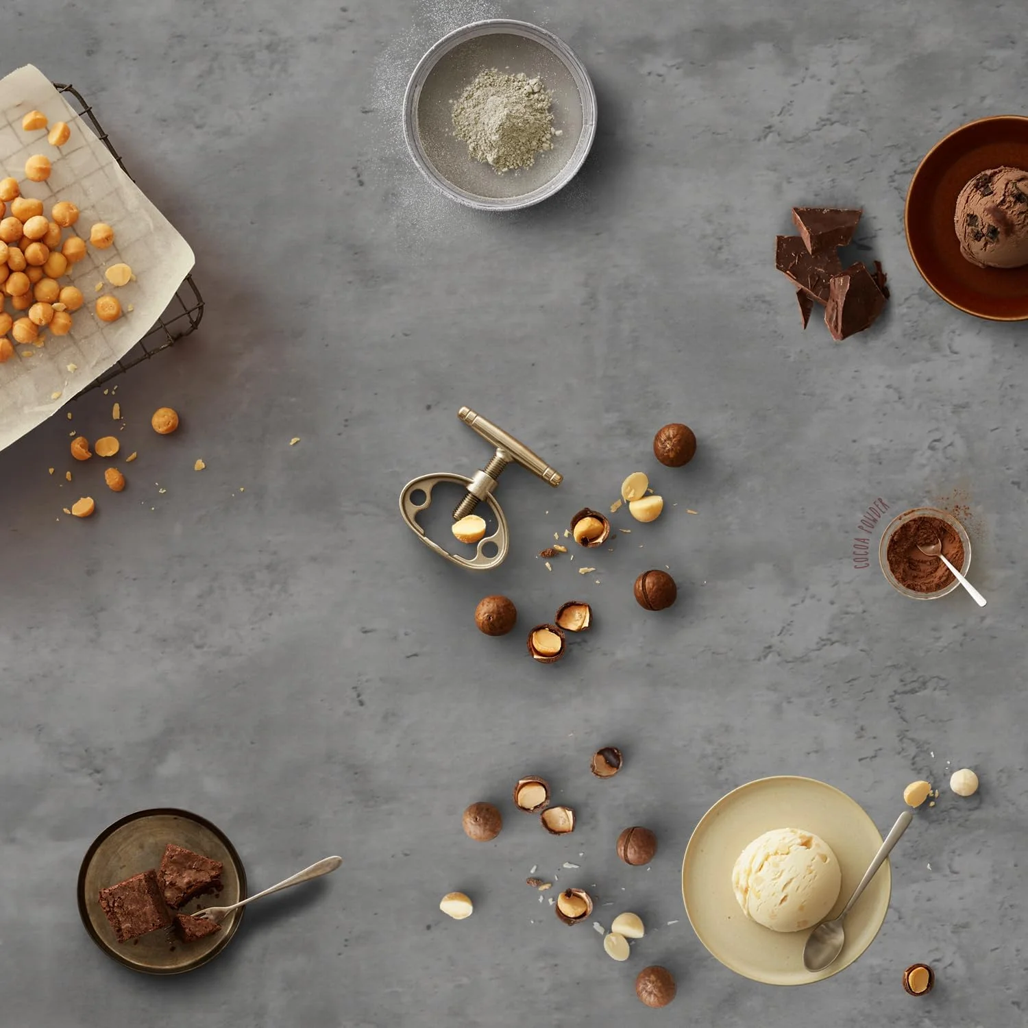 آرتهوم دکور دیوار کاغذ دیواری بتنی خاکستری تیره 40x310 سانتی متر، کاغذ خود چسب، ضد آب، فیلم وینیل تزئینی بتنی برای استودیوها، دفاتر، مغازه ها، بارها، باشگاه ها، رستوران ها