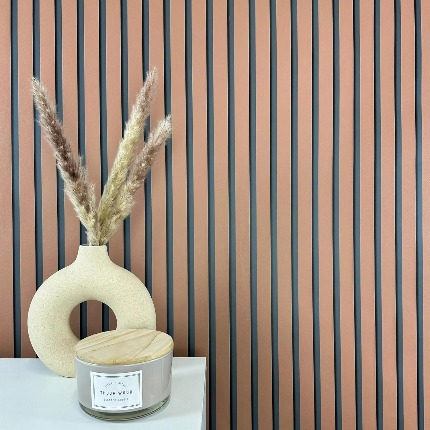 کاغذ دیواری طرح پنل قرمز، بافت غیر بافته، راه راه، مشکی، سفالی، سبک اسکاندیناوی، پنل های دیواری مدرن، ساخته شده در آلمان