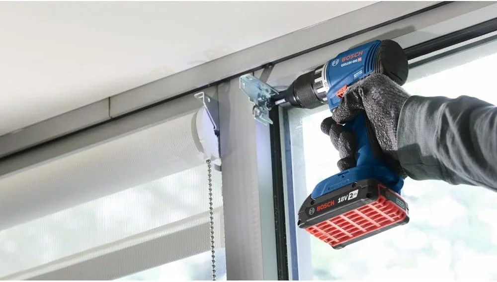 دریل/پیچ گوشتی شارژی براشلس جمع و جور 1/2 اینچی 18 ولت بوش مدل GSR18V-400B12 به همراه یک عدد باتری 2.0 آمپر دریل/پیچ گوشتی شارژی براشلس جمع و جور 1/2 اینچی 18 ولت بوش مدل GSR18V-400B12 به همراه یک عدد باتری 2.0 آمپر