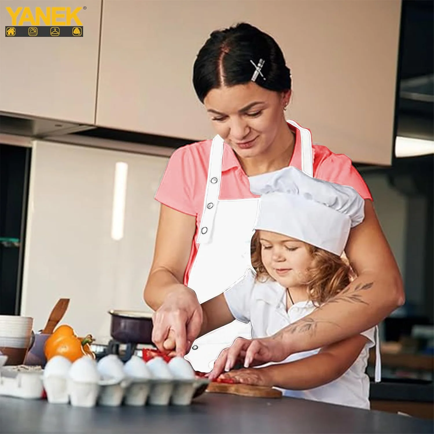 پیش بند آشپزخانه قابل تنظیم یانک برای زنان و مردان - پیش بند بوم ضد آب با جیب، ایده آل برای خانه، رستوران و قهوه خانه پیش بند آشپزخانه قابل تنظیم یانک برای زنان و مردان - پیش بند بوم ضد آب با جیب، ایده آل برای خانه، رستوران و قهوه خانه