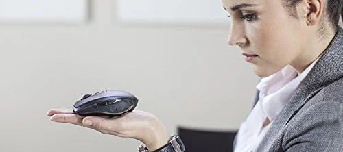 موش بی سیم لاجیتک MX Anywhere 2، بلوتوث یا موش بی سیم 2.4 گیگاهرتز با گیرنده USB Unifying، 1000 DPI ردیابی لیزری روی هر سطحی، PC / Mac / Laptop - مشکی موش بی سیم لاجیتک MX Anywhere 2، بلوتوث یا موش بی سیم 2.4 گیگاهرتز با گیرنده USB Unifying، 1000 DPI ردیابی لیزری روی هر سطحی، PC / Mac / Laptop - مشکی