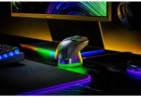 پایه شارژر وایرلس Razer Mouse Dock Pro با پَک شارژ بی‌سیم: شارژ بی‌سیم مغناطیسی - فرستنده و گیرنده HyperPolling 4K هرتز یکپارچه - پایه ضد لغزش - نورپردازی Chroma RGB - مشکی کلاسیک