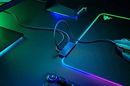 ماوس پد گیمینگ Razer Firefly V2 با سطح سخت (سطح میکرو بافت، نگهدارنده کابل، نورپردازی RGB Chroma) مشکی
