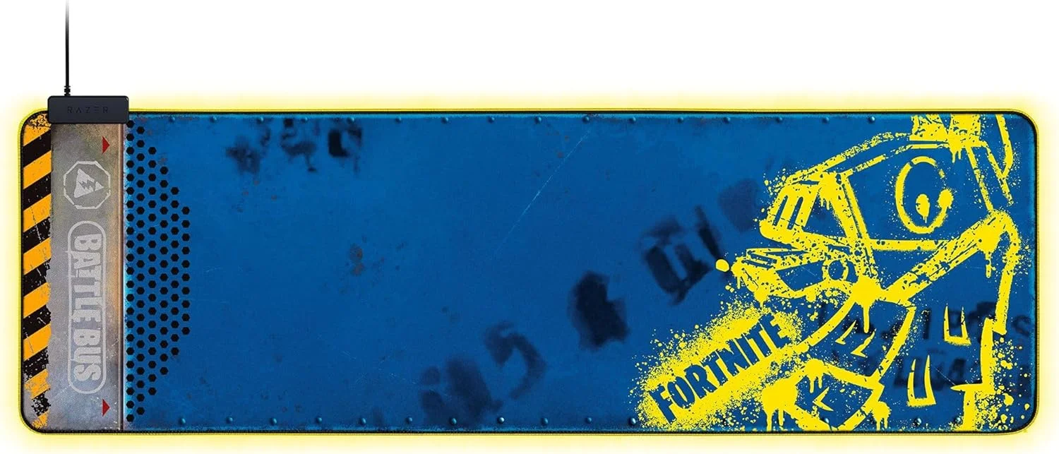 ماوس پد گیمینگ Razer Goliathus Extended Chroma: نورپردازی RGB Chroma قابل تنظیم - جنس نرم و پارچه ای - کنترل و سرعت متعادل - پایه لاستیکی ضد لغزش - نسخه ویژه