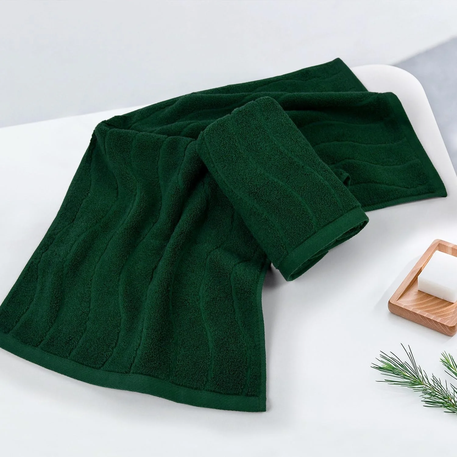 ست دو عددی حوله دستی ژاکوتا، سبز جنگلی، حوله های ژاکارد راه راه موج دار برای هدایای آشپزخانه حمام (33x74 سانتی متر، 100% پنبه) ست دو عددی حوله دستی ژاکوتا، سبز جنگلی، حوله های ژاکارد راه راه موج دار برای هدایای آشپزخانه حمام (33x74 سانتی متر، 100% پنبه)