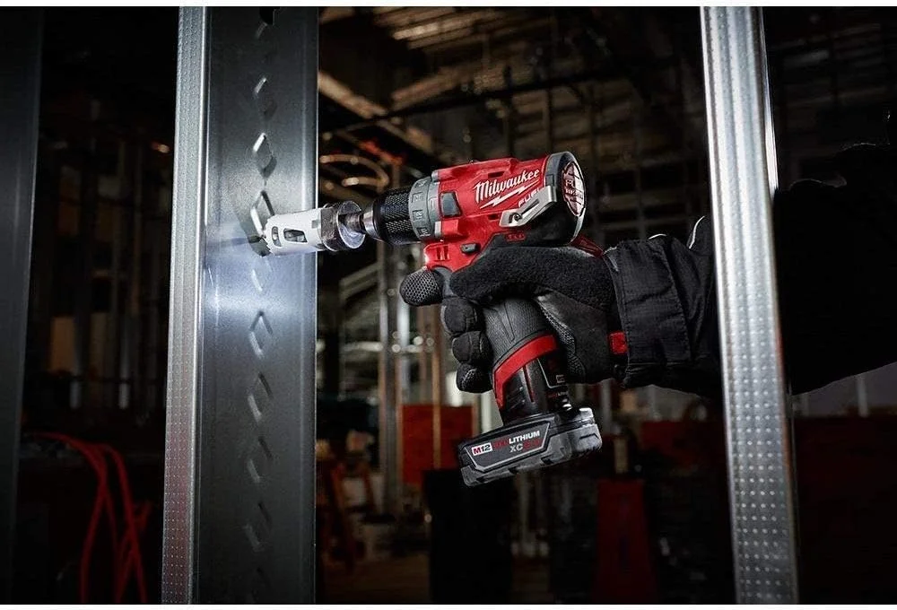 کیت دریل چکشی ½ اینچی M12 Fuel میلواکی