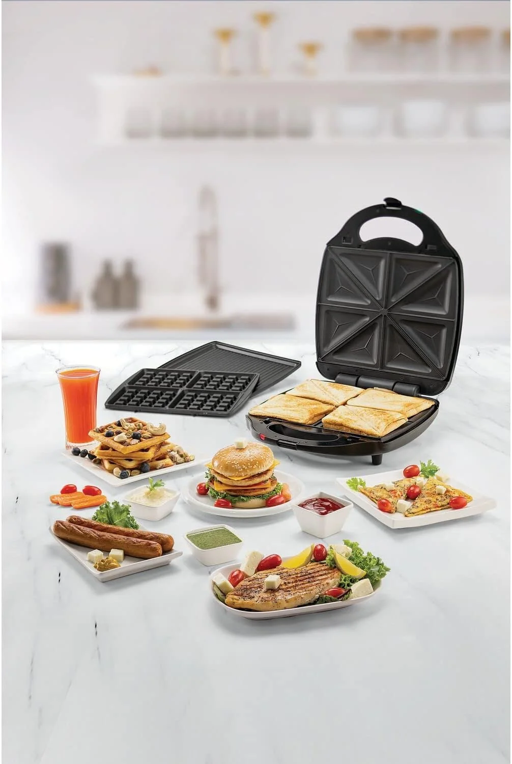 ساندویچ ساز، وافل ساز و گریل 3 در 1 بلک اند دکر، 1400 وات، ظرفیت 4 برش، صفحات قابل تعویض، گریل تخت 180 درجه، جمع و جور، گیره قفل شونده، ایمن، پخت یکنواخت، مشکی - TS4130-B5