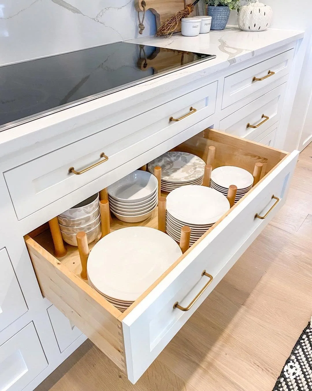 دستگیره کابینت و کشو Goo-Ki، بسته 6 عددی، برنجی عتیقه، مرکز سوراخ 5 اینچ، دستگیره برنزی وینتیج، آلیاژ روی، سخت افزار دستگیره برنجی یکپارچهسازی با سیستمعامل برای مبلمان بار، کمد لباس، بوفه دستگیره کابینت و کشو Goo-Ki، بسته 6 عددی، برنجی عتیقه، مرکز سوراخ 5 اینچ، دستگیره برنزی وینتیج، آلیاژ روی، سخت افزار دستگیره برنجی یکپارچهسازی با سیستمعامل برای مبلمان بار، کمد لباس، بوفه